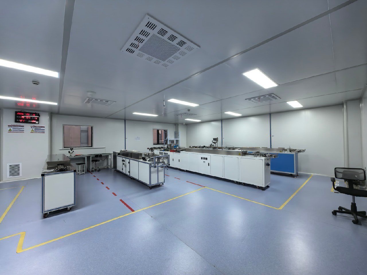 Endotec clean room assembly line with temperature and humidity monitoring